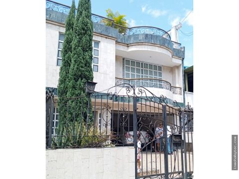 se vende excelente casa en el barrio el ingenio iii cali